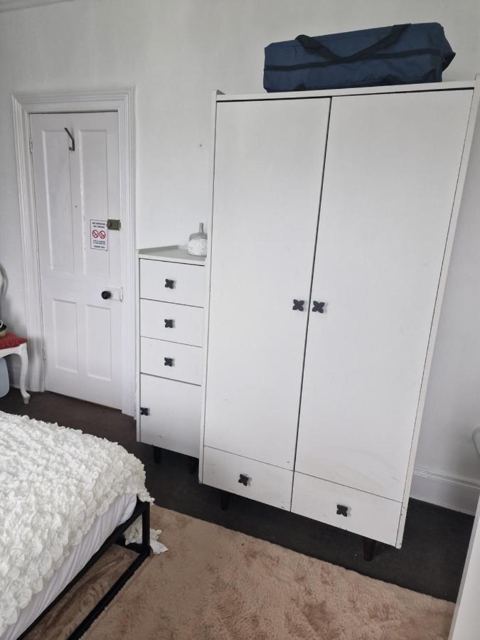 Double Rooms, Free Continental Breakfast, Pics And Full Address Sent After Booking, 2 Miles To City Centre Белфаст Экстерьер фото